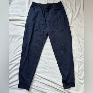 Uniqlo Mens Jogger Sweatpants in Navy